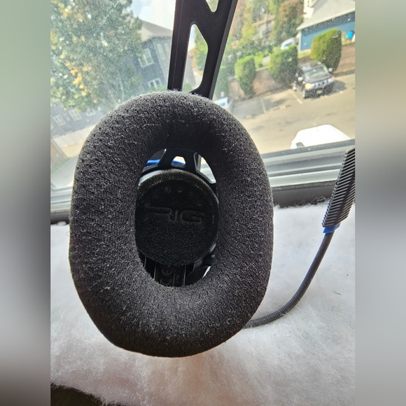 RIG Gaming Headset - Picture 3 of 5